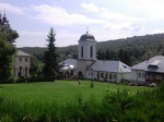 La Manastirea Ciolanu 08